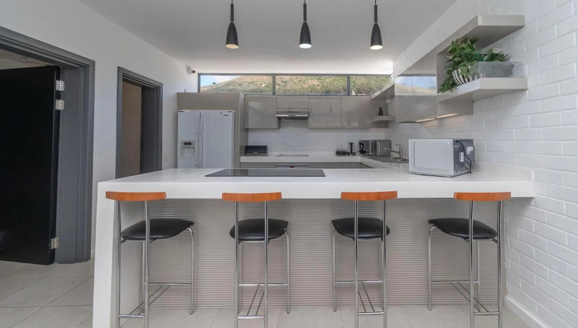 Metropole Shared Space With Private Room Le Cap Appartement