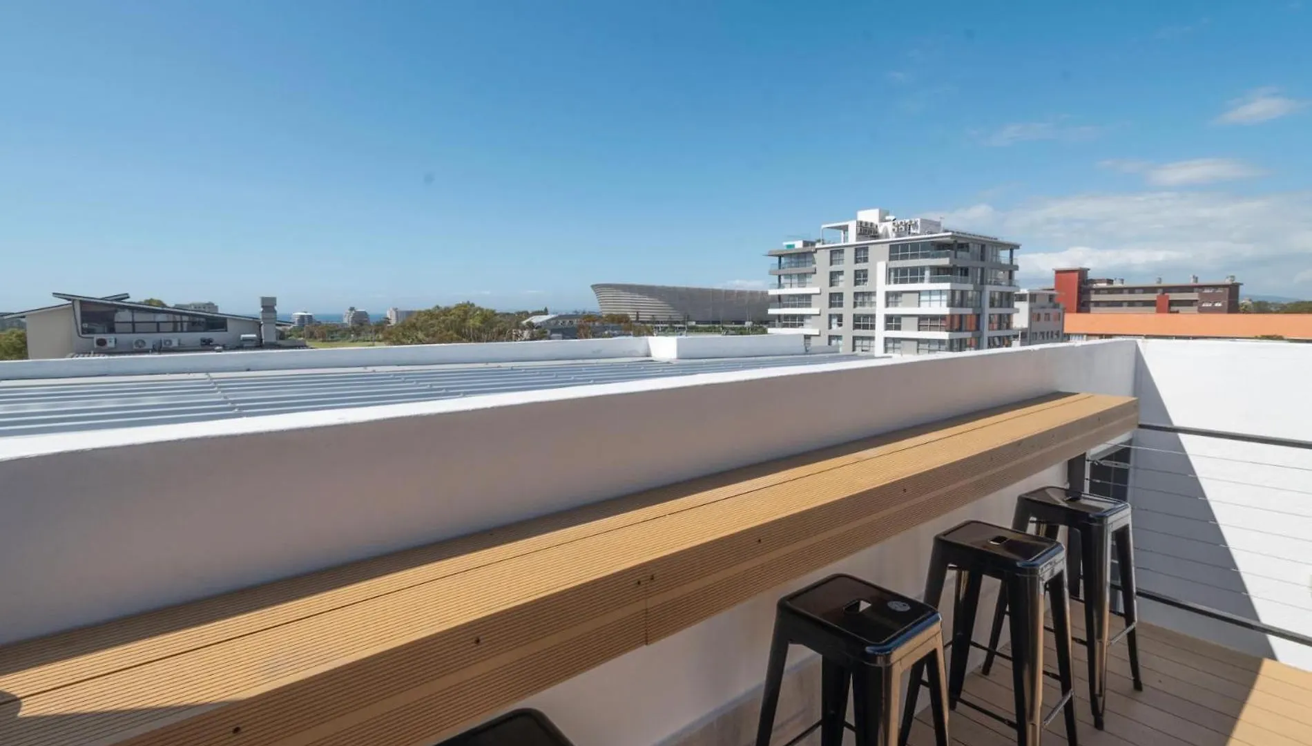Appartement Metropole Shared Space With Private Room Le Cap